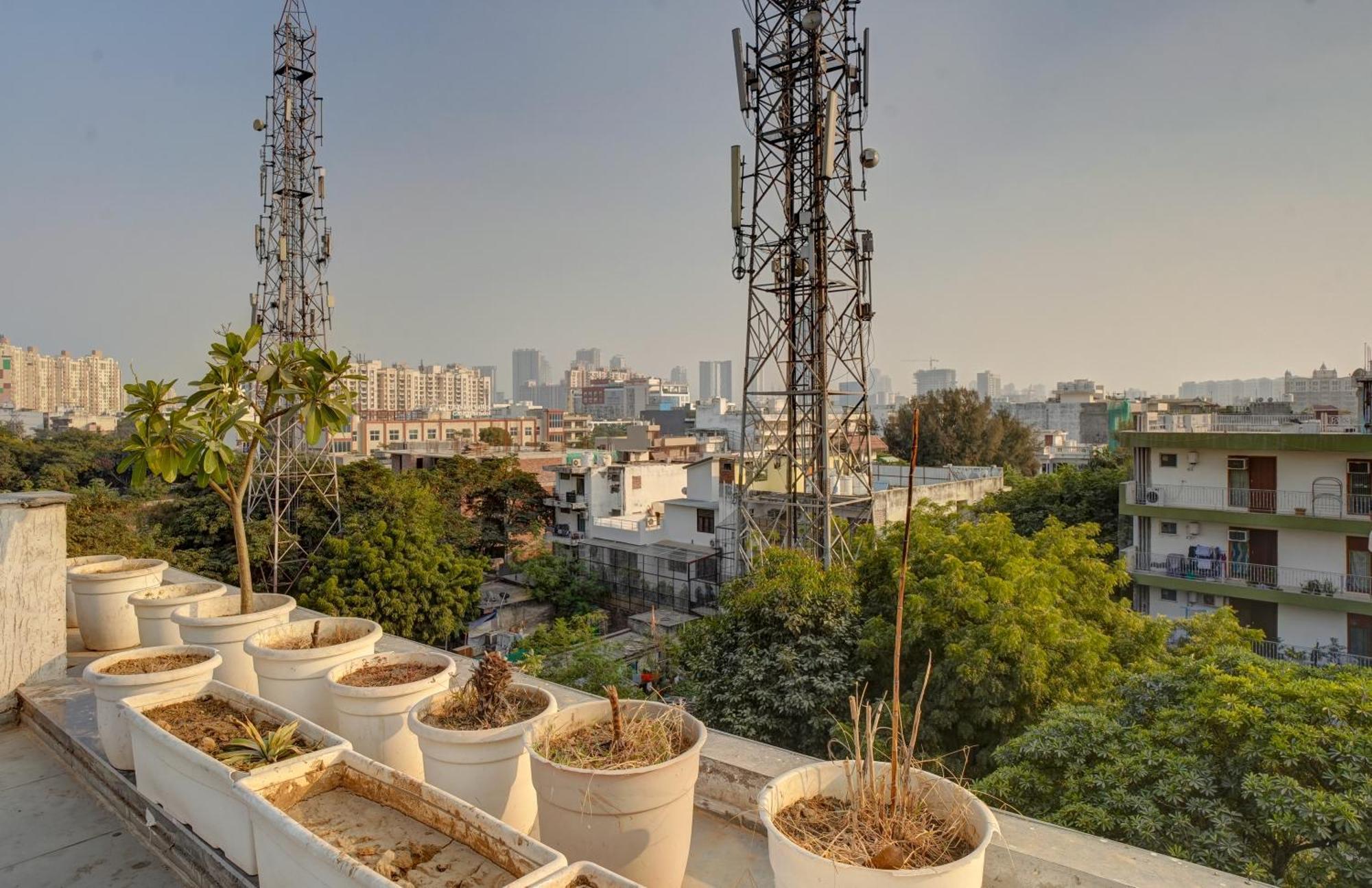 Rjk Stay - Sohna Road & Spaze It Park Gurgaon Exterior foto