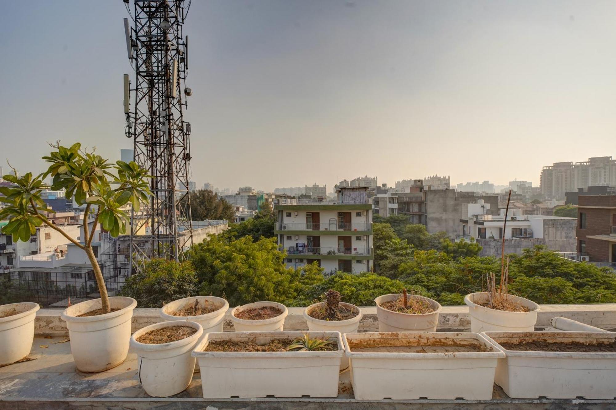 Rjk Stay - Sohna Road & Spaze It Park Gurgaon Exterior foto